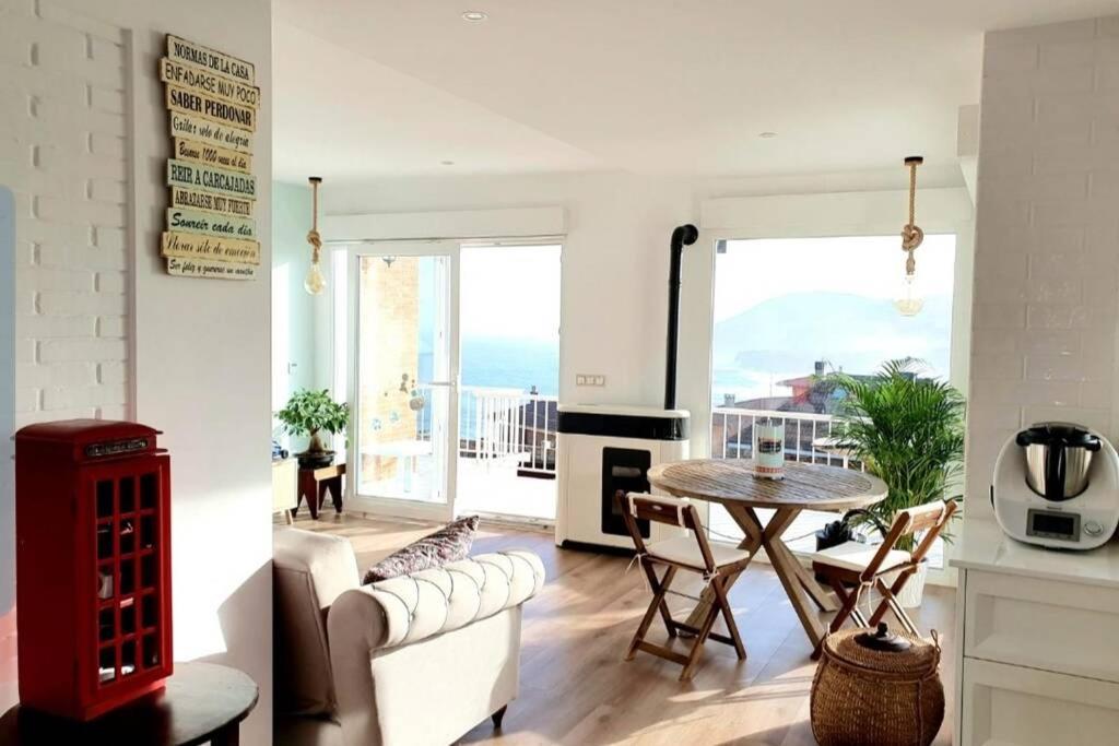 Villa vistas al mar, Urbanización privada con piscina de agua salada Ajo Exterior foto