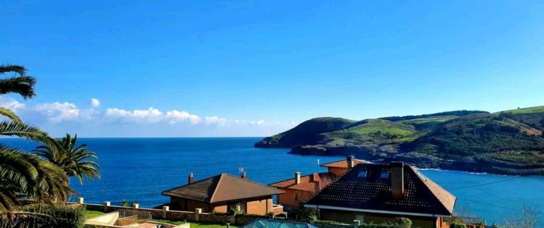 Villa vistas al mar, Urbanización privada con piscina de agua salada Ajo Exterior foto